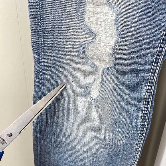 Miss Me Jeans Signature Straight Distressed Denim Medium Wash Womens 28 - Picture 4 of 11